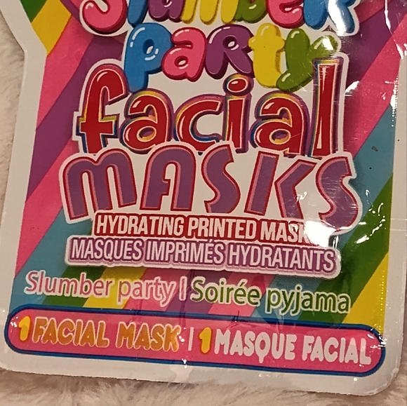 NEW! Slumber Party Facial Mask - Picture 5 of 9